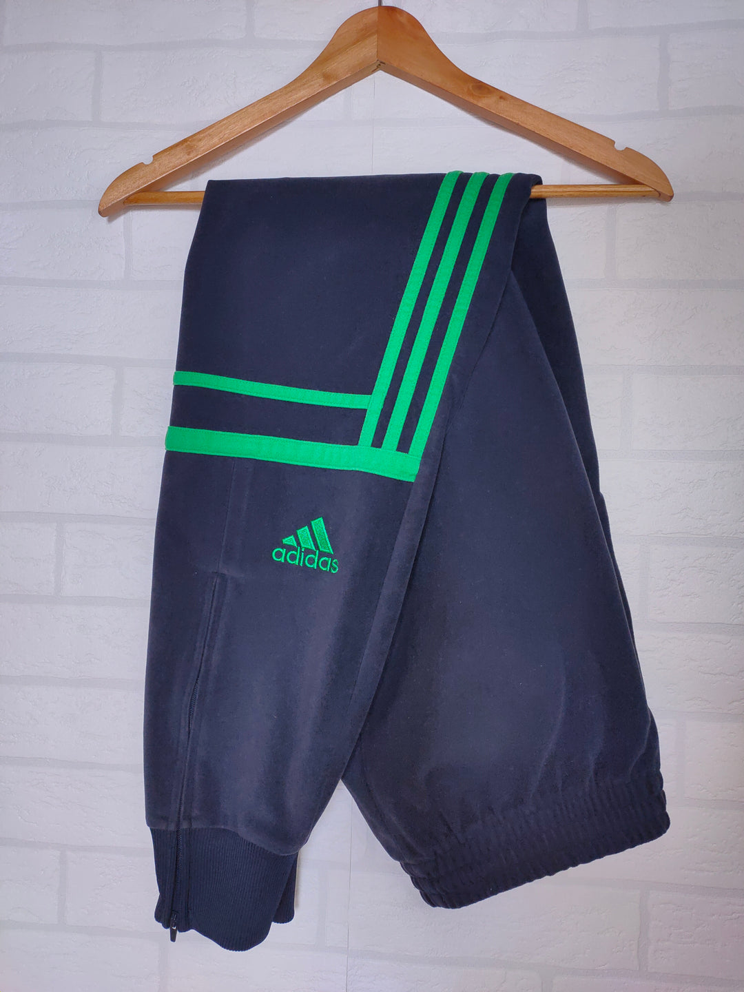 Pantalon adidas challenger hombre retailer