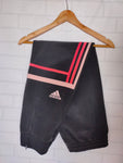 PANTALÓN ADIDAS CHALLENGER NEGRO - BANDAS TRICOLOR ROSAS - TALLA L