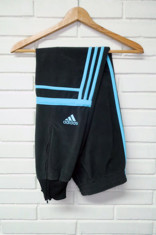 Pantalón Adidas Challenger Negro - Bandas Azul turquesa - Talla M